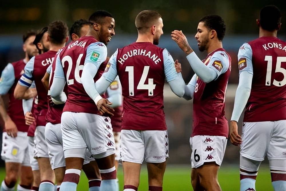 卡佩罗：卡拉菲奥里很像拉莫斯，我希望看到他在国家队踢后腰